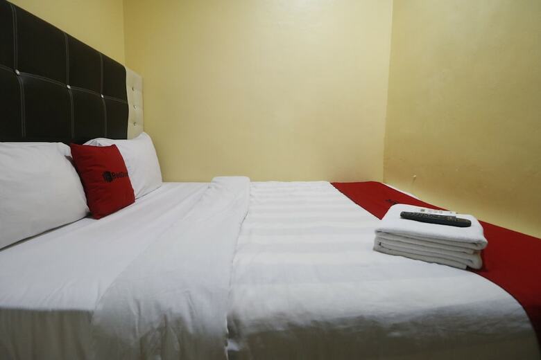 Hotel Reddoorz Plus Near Dc Mall Batam