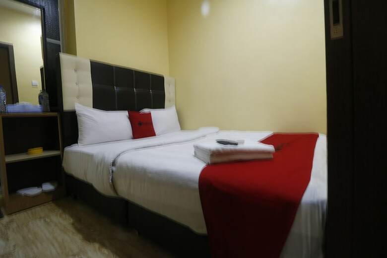 Hotel Reddoorz Plus Near Dc Mall Batam