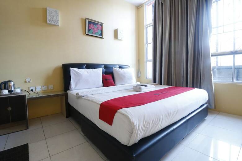 Hotel Reddoorz Plus Near Dc Mall Batam