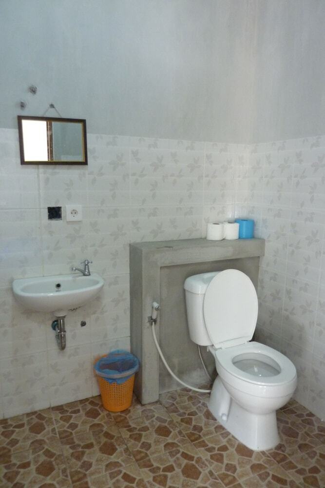 Hostal Surfers Dorm House