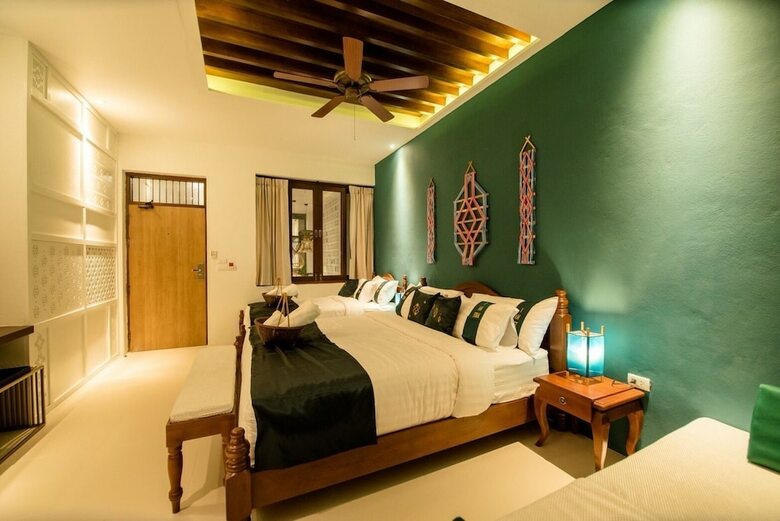 Pah Hotel