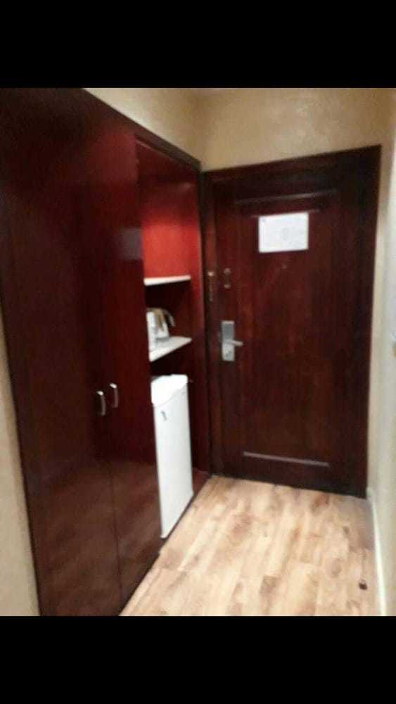 Nice Land Apart-hotel