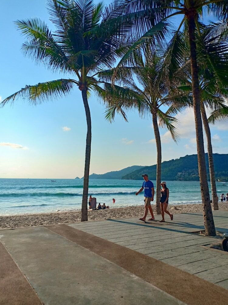 Patong Beach Luxury Condo