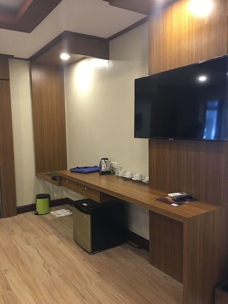 Hostal Robinland Residences - Hostel