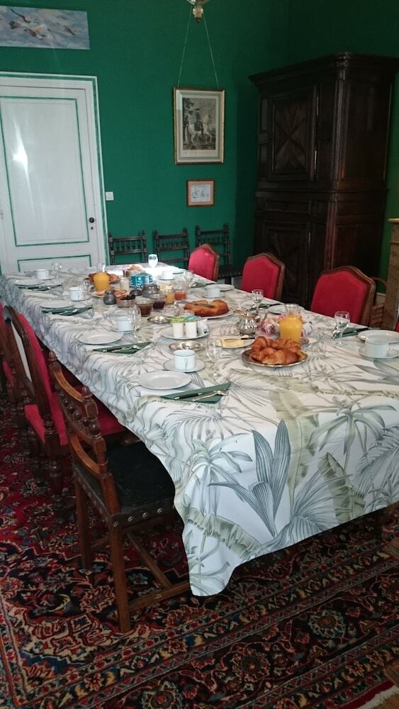 Bed & Breakfast Chambre D'h�tes Ch�teau De La Tillade