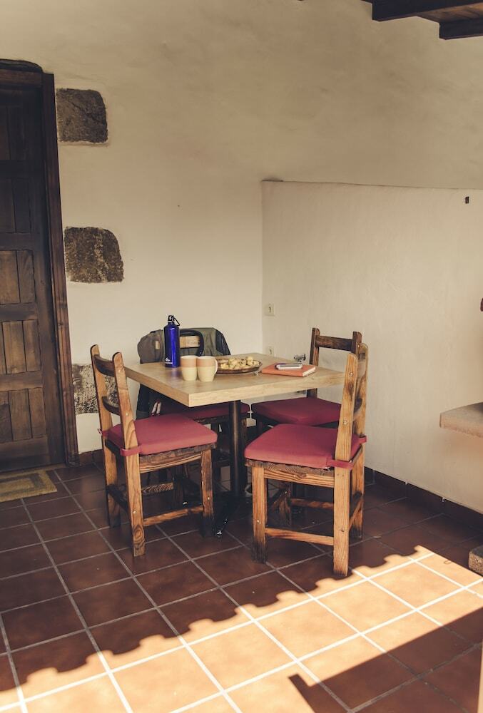 Apartamentos Casa Emblem�tica En Hoya De Tunte. 2