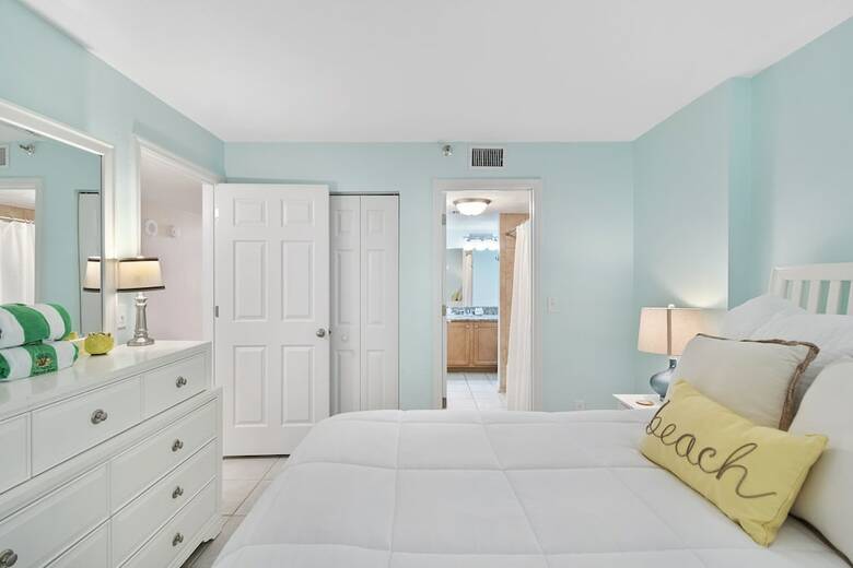 Tropical Suites At Sunglow Resort
