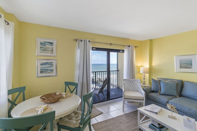 Tropical Suites At Sunglow Resort