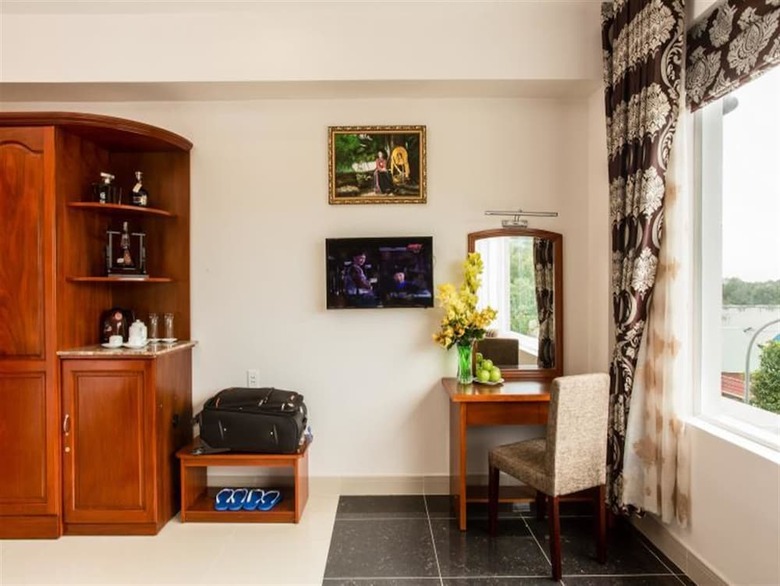 Long Bao Chau Hotel