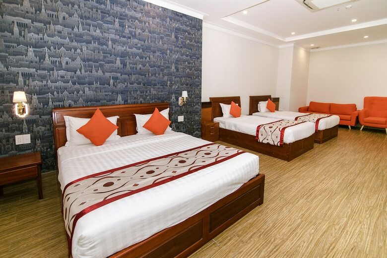 Long Bao Chau Hotel