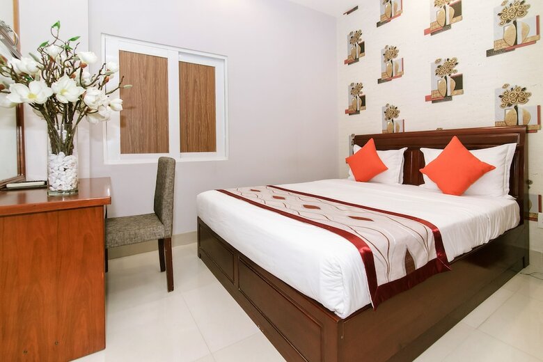 Long Bao Chau Hotel