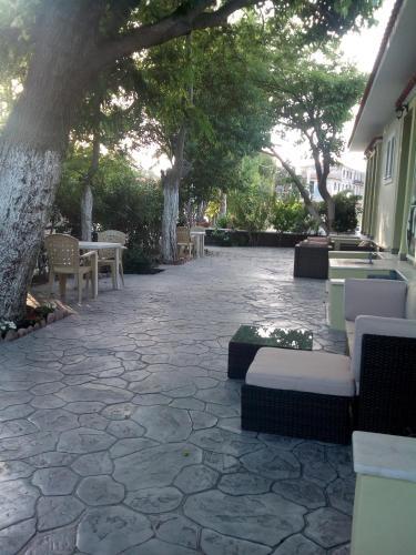 Melina Apartments