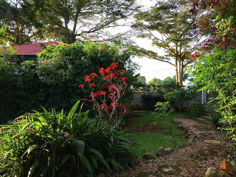 Hotel Gately Inn Entebbe