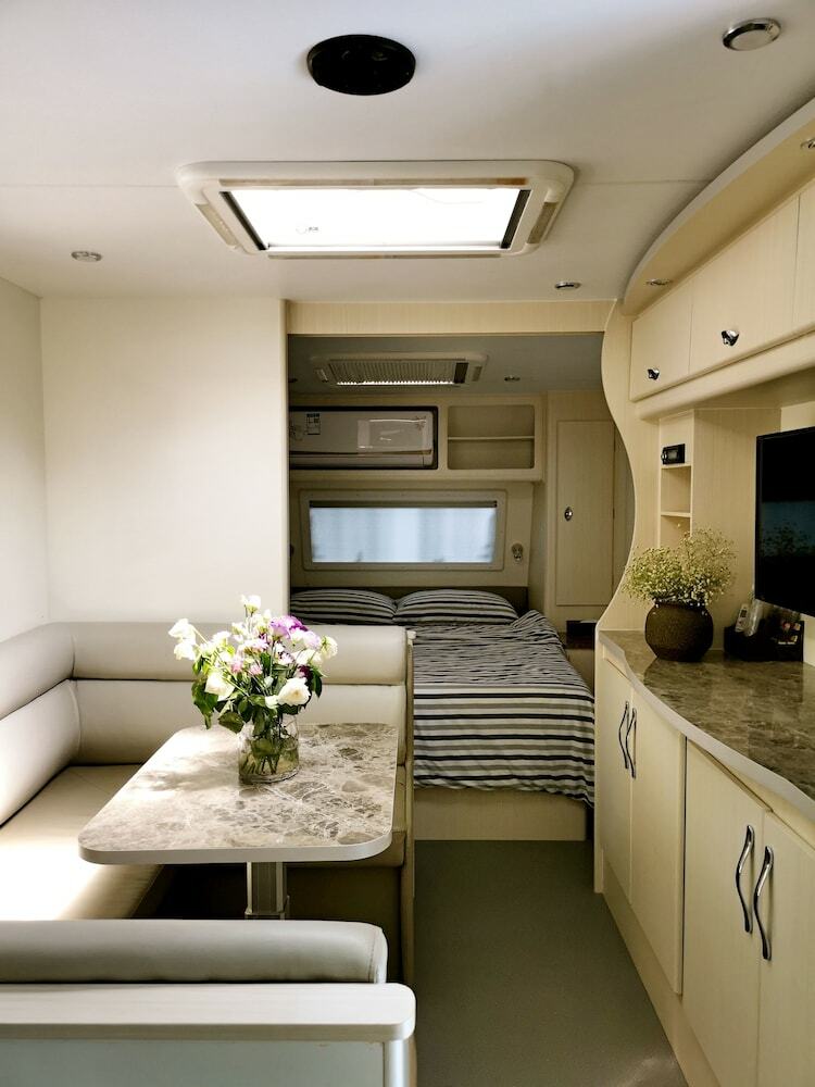 Hotel Hantang Xinge Touring Car House