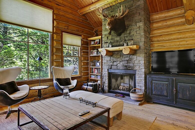 Abode At Moosehead Cabin