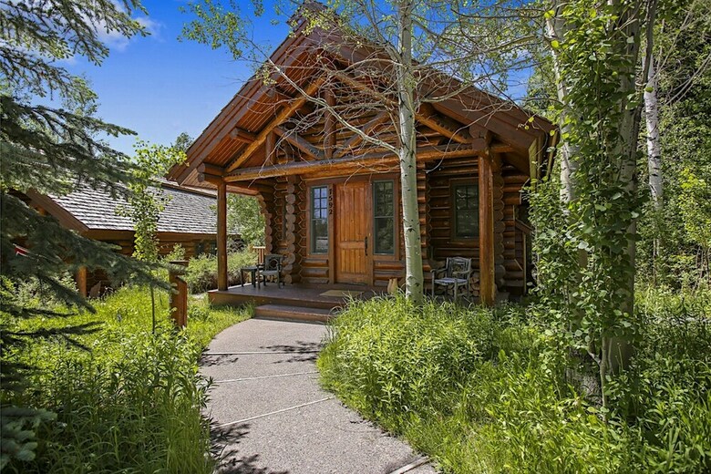 Abode At Moosehead Cabin
