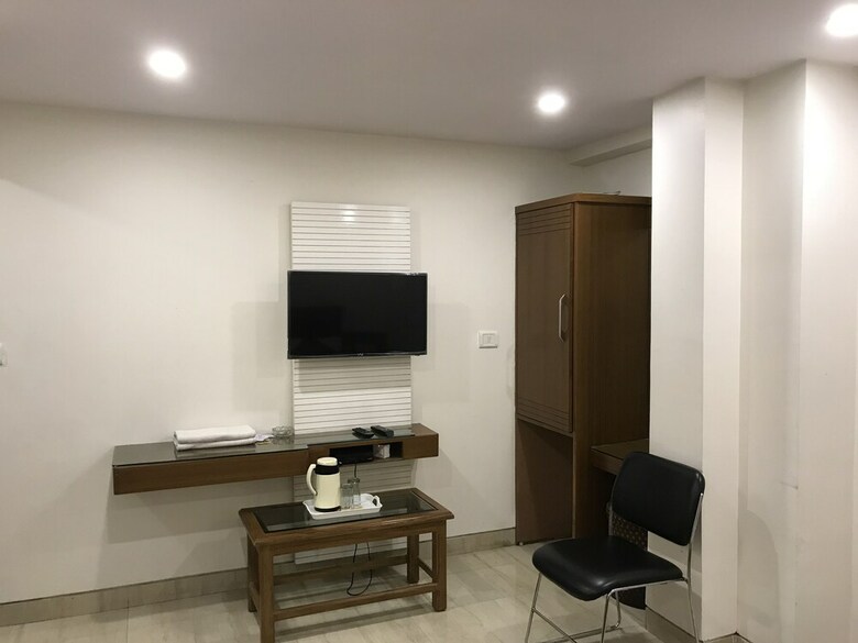 Hotel Avtar At New Delhi Railway Station