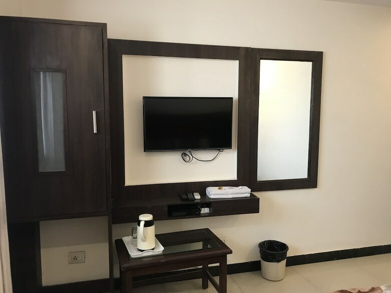 Hotel Avtar At New Delhi Railway Station