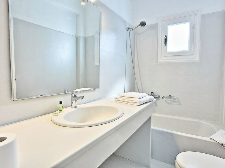 Hotel Maganos Suites