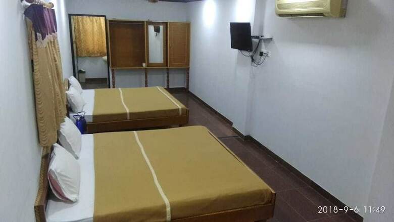 Hiriz Hotel Dollar