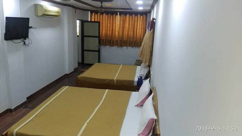 Hiriz Hotel Dollar