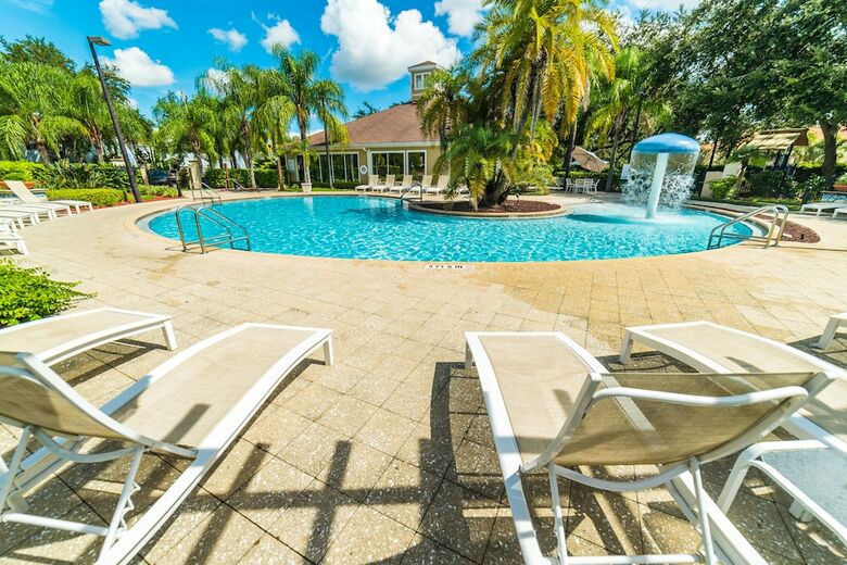 Fd222005 - Lucaya Village - 3 Bed 2 Baths Townhouse
