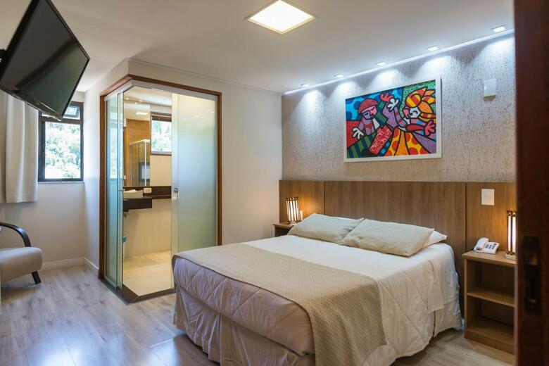 Hotel Serra Everest