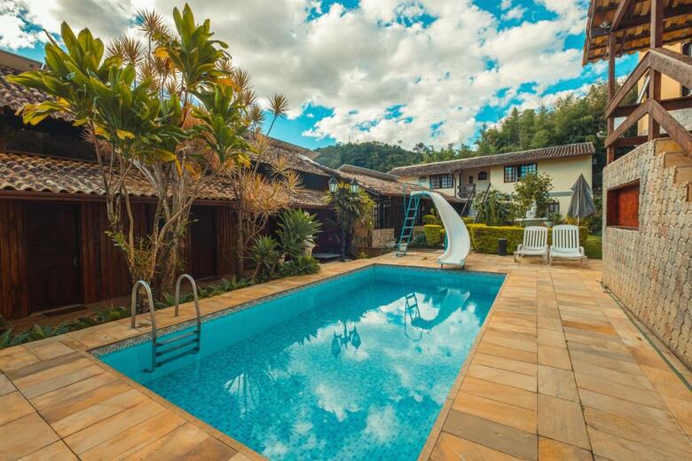 Hotel Serra Everest