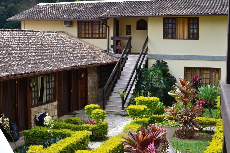 Hotel Serra Everest