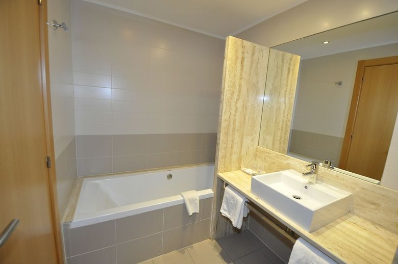 Hotel Palau De Girona
