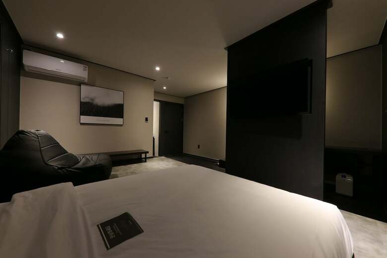 N7 Hotel