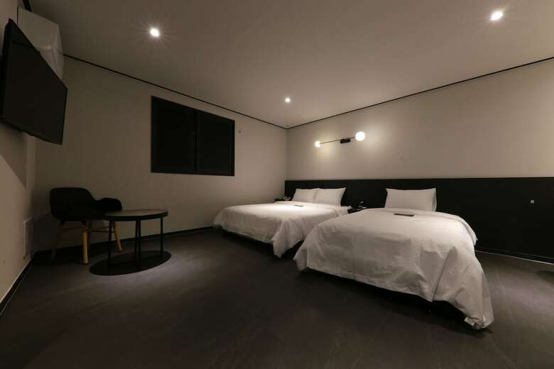 N7 Hotel