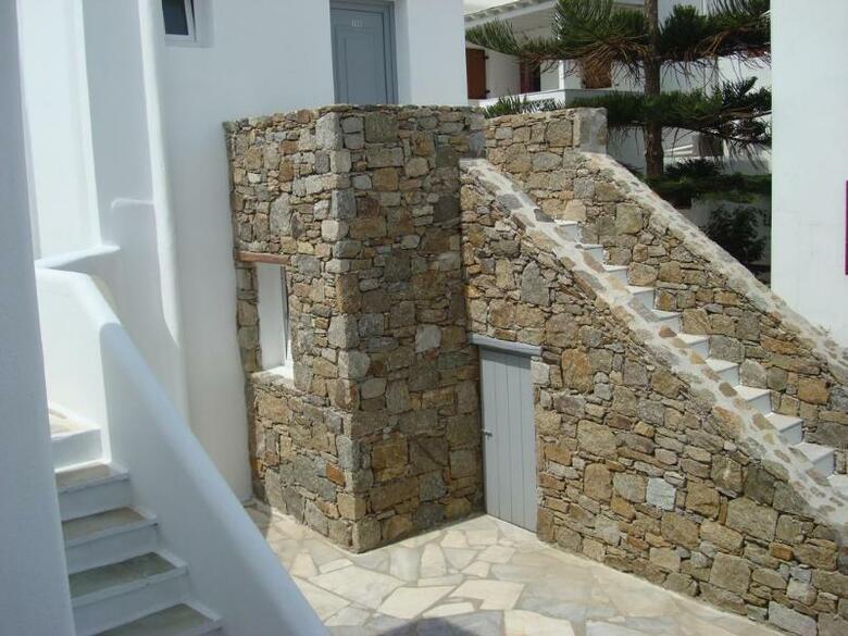Apartamentos Elena Studios And Suites