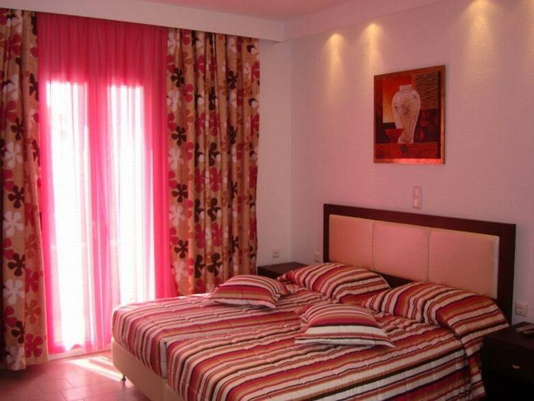 Apartamentos Elena Studios And Suites