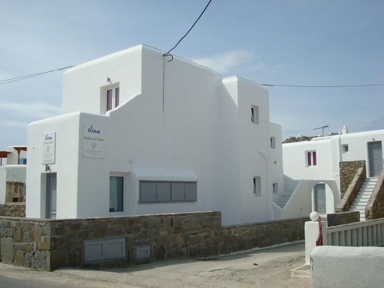 Apartamentos Elena Studios And Suites