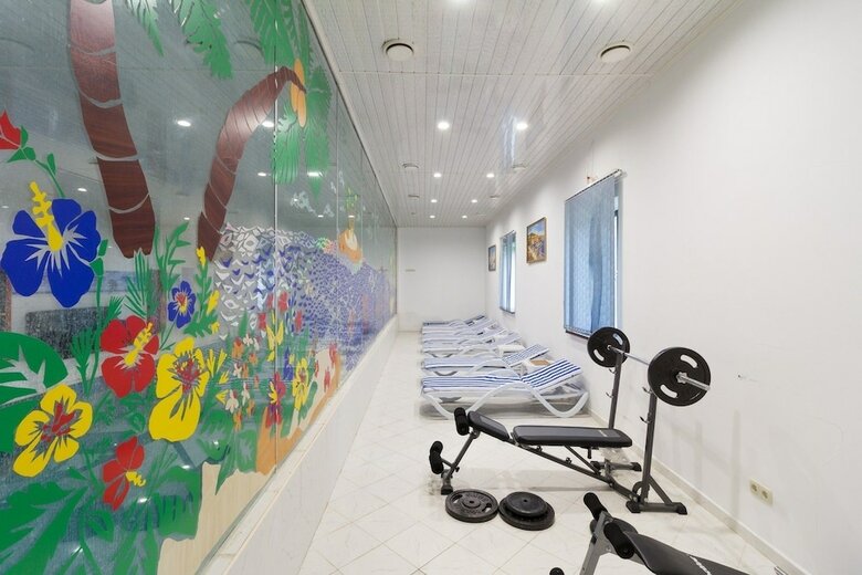 Hotel Oasis In Forest