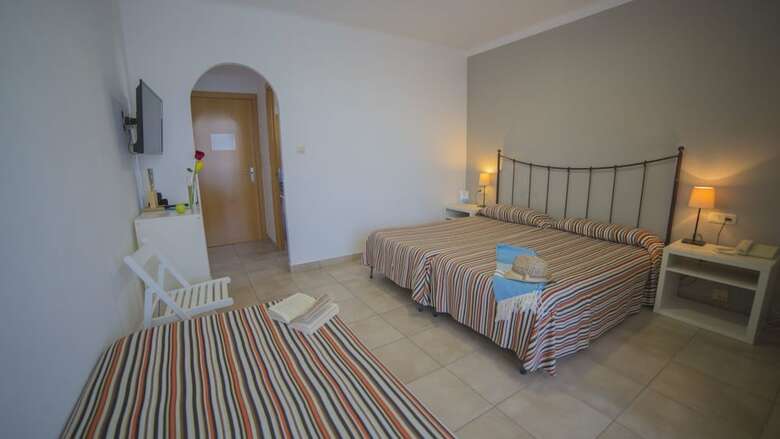 Casa Del Mar Hotel