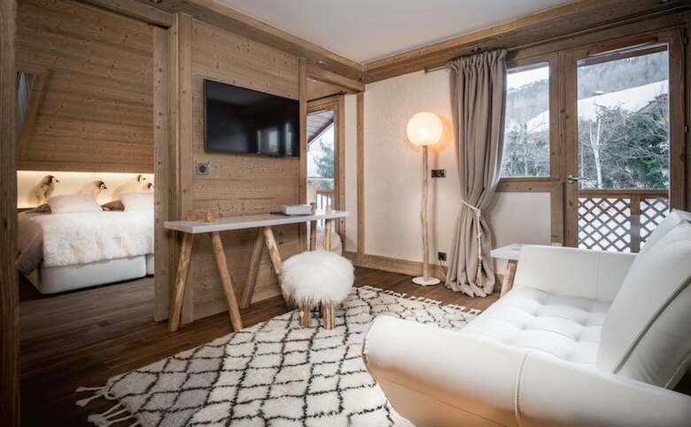 Chalet Tyrosolios - Near Meribel Ski Resort