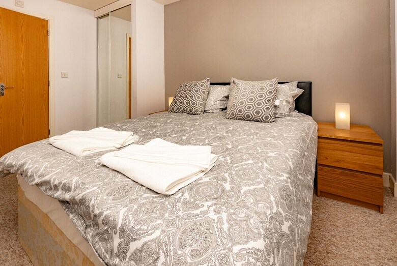 Royale Blenheim Apartment