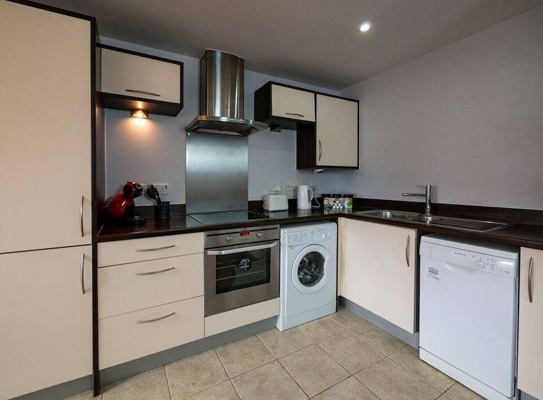 Royale Blenheim Apartment