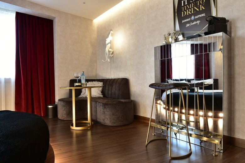 Maxime Hotel
