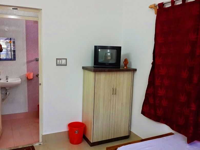 Hotel Lodge Lipika
