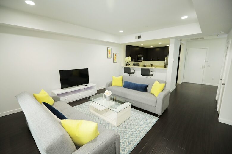 Aparthotel Hollywood Urban Residences