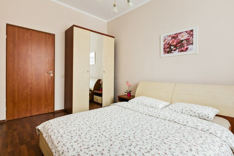 Apartment Nice Mayakovskaya