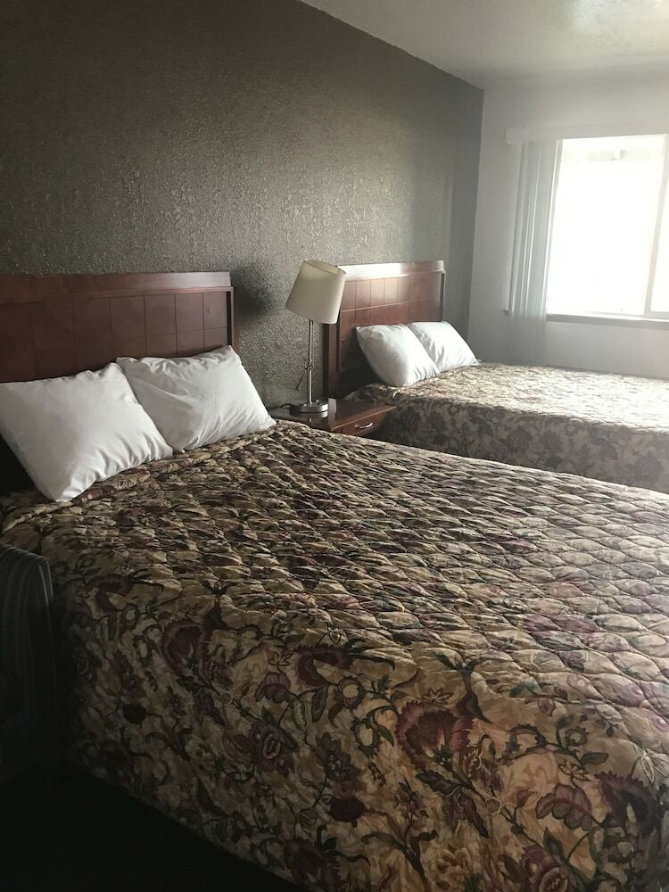 West Main Motel