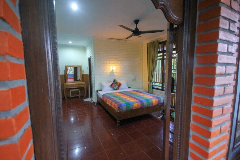 Hotel Pramewari Homestay