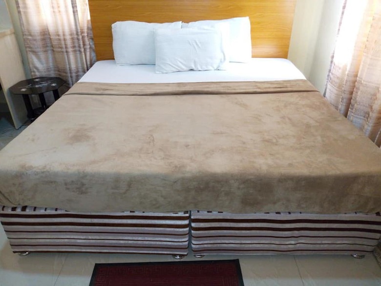 Link Majestic B2 Suites And Hotel
