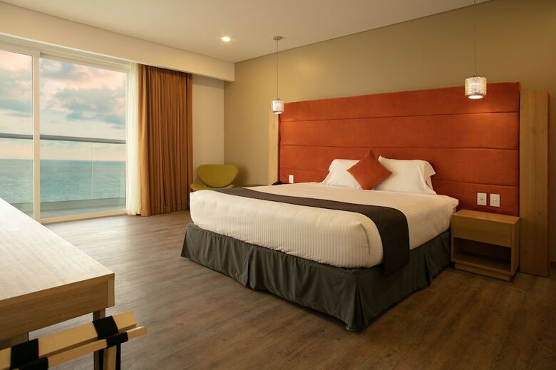 Hotel Acantilados