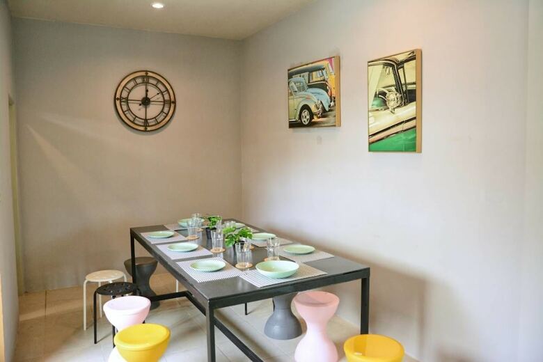 Hostal Sleepy Station - Hostel