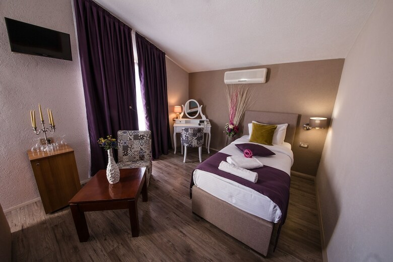Hotel Ideal